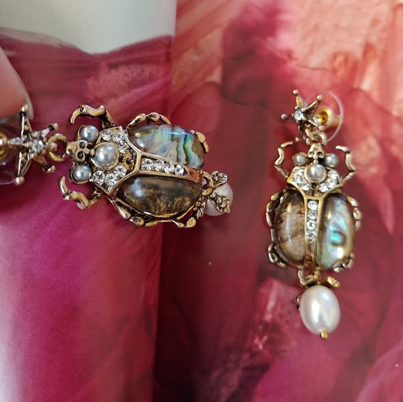 NEW Beetle Pearls & Crystal Iridescent Earrings - Picture 7 of 8